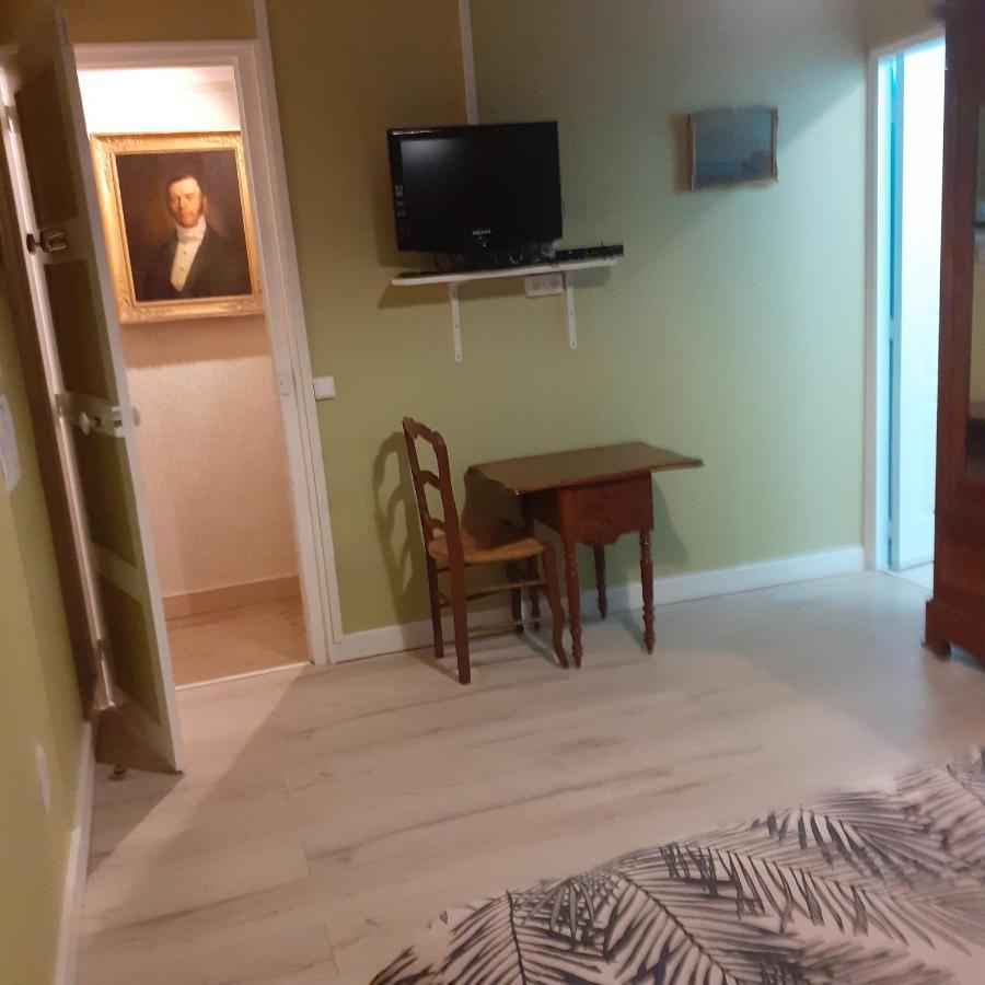 Chambres D'Hotes Gobillon Maintenon Exterior foto